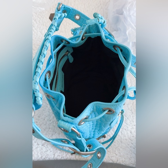 Authentic Balenciaga women's  Le Cagole Xs Bucket Bag Crocodile Embossed - Picture 8 of 16